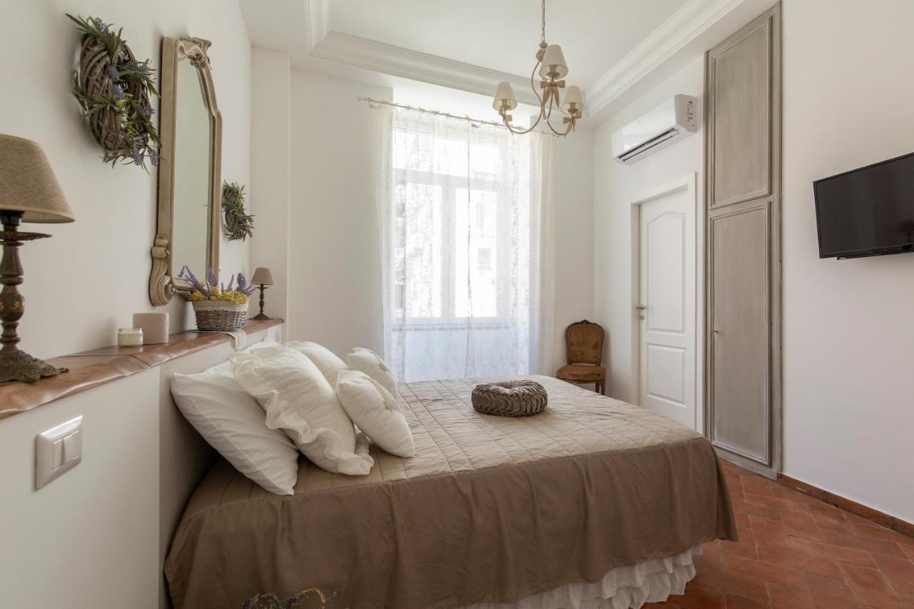 Dimora Mazzarino Apartment Napoli Bagian luar foto